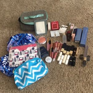 Mixture of beauty products.